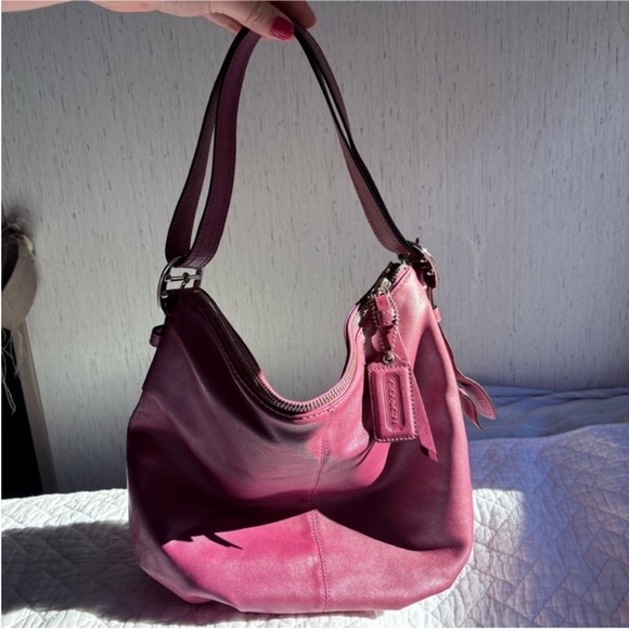 Coach soho hobo bucket buckle bag purple purse oversized crossbody C0968
13882 - Picture 5 of 16